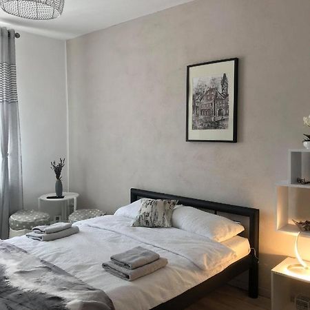 Mcm Studio Apartment ซีบิว ภายนอก รูปภาพ